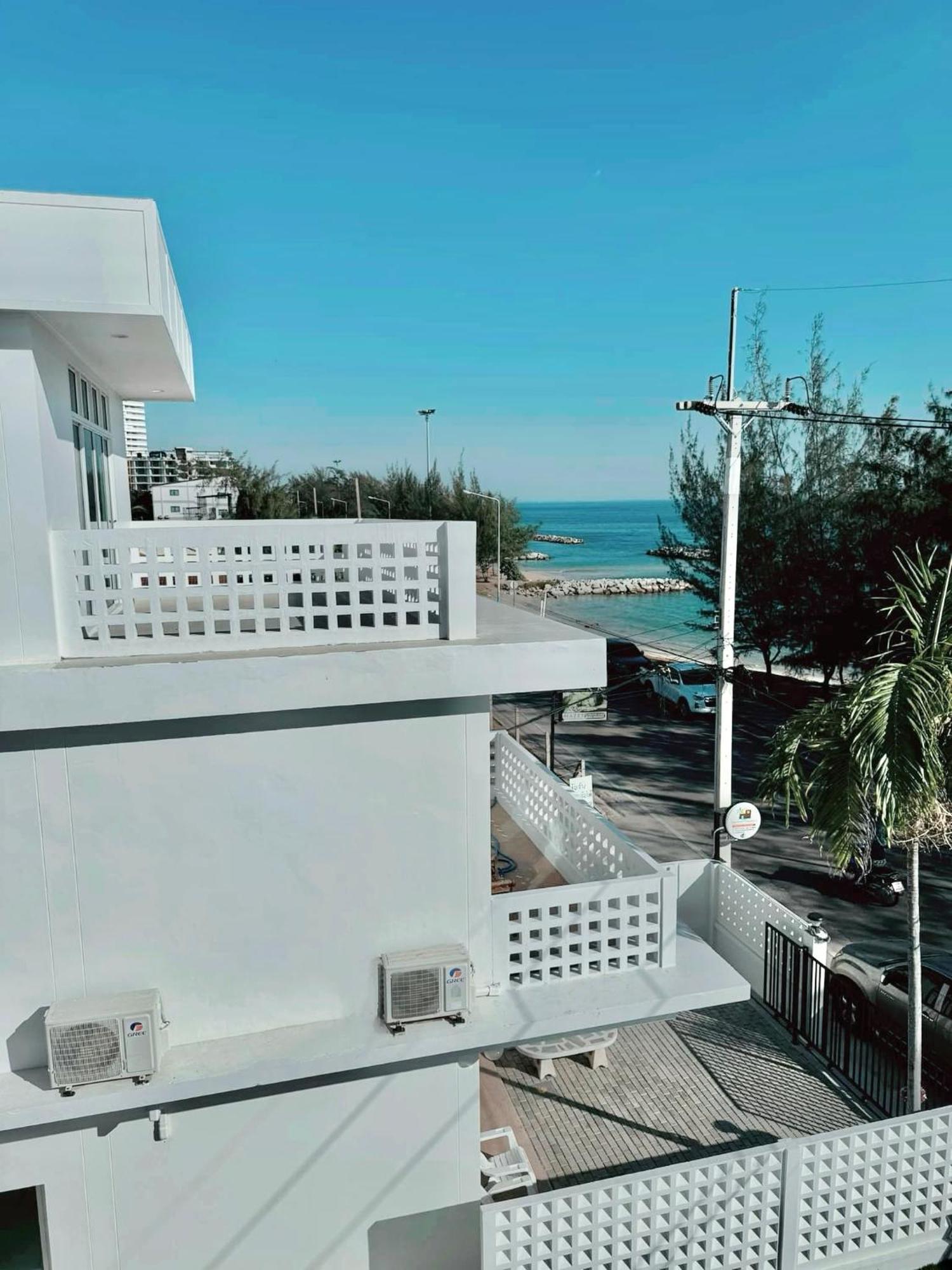 Privaterayong Hotel Exterior foto